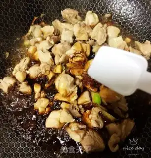 Make Black pepper potato chicken step 8