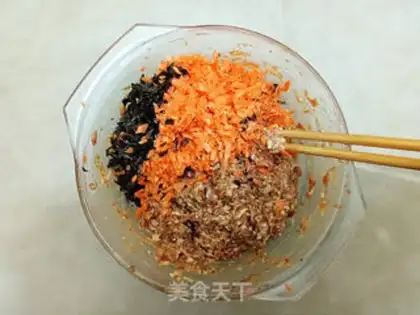 Make Carrots, grubs, pork pans step 5