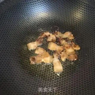 Make Five flowers with pepper potato chips step 2