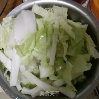 Make Red curry, cabbage, tofu step 1