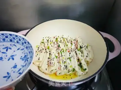 Make Creamed onion rolls step 11