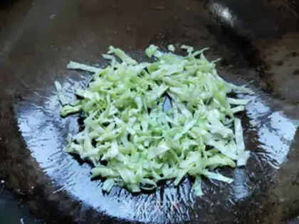 Make Sacked ham and egg fried river powder step 4