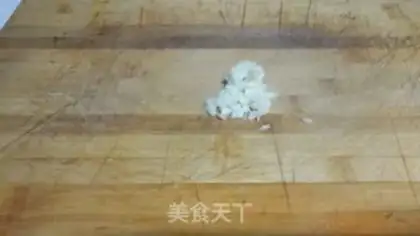 Make Garlic bean skin step 1