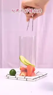 Make Strawberry lemon bubble step 1