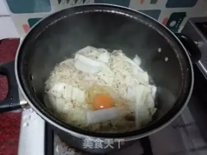 Make Egg sausage noodles step 7