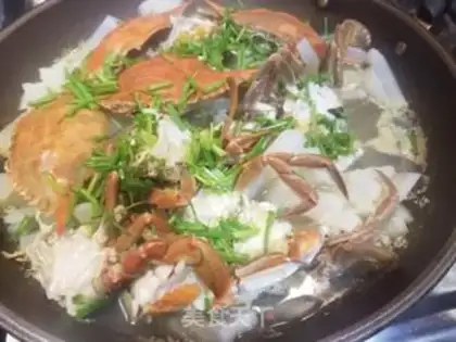 Make Crabs cook radish step 7