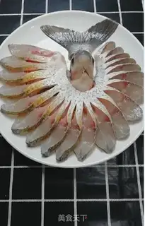 Make Peacock open-screen fish step 4