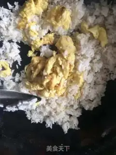 Make Egg fried rice step 1