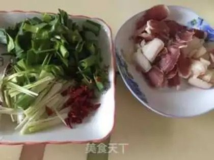 Make Garlic meat step 1