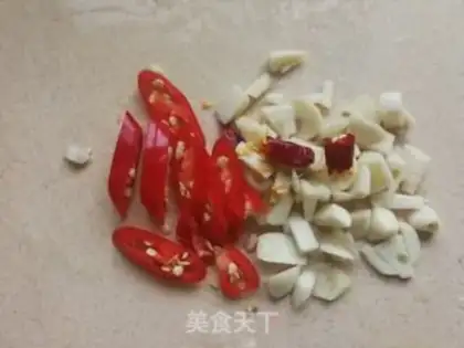 Make Shrimp-skin and garlic for the bellies step 4