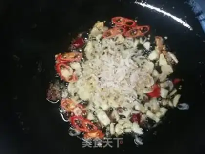Make Shrimp-skin and garlic for the bellies step 7