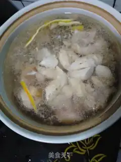 Make Pork hoof soup step 3