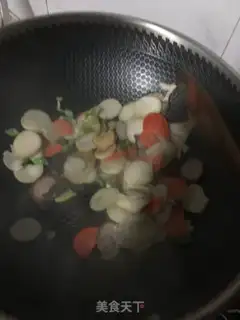 Make Weenie fried abalone mushrooms step 5