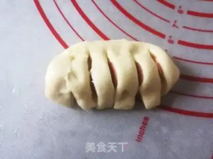 Make Ham sausage bread step 5
