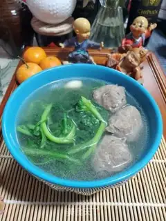 Make Oscillated beefball soup step 4