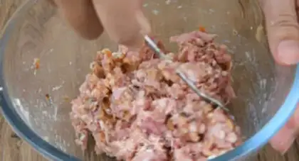 Make Salted egg oatmeal step 2