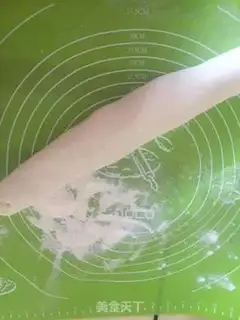 Make Fresh meat buns step 4