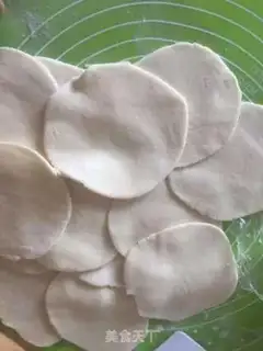Make Fresh meat buns step 5