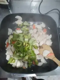 Make Pelican pretzels, fried chicken step 5