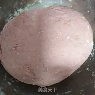 Make Red rose roll step 3