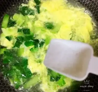 Make The omelet soup step 7