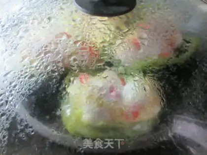 Make Eggs, crabs, peppers step 6