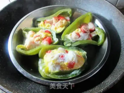 Make Eggs, crabs, peppers step 7