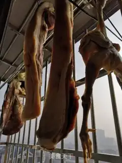 Make Garlic pork step 1