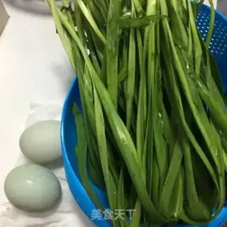 Make Duck egg and omelet step 0