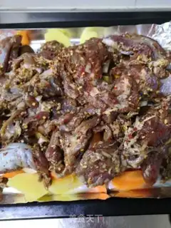 Make Spicy roasted lamb legs step 10