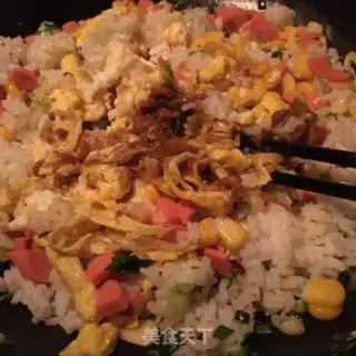 Make Curry ham and sausage fried rice step 6