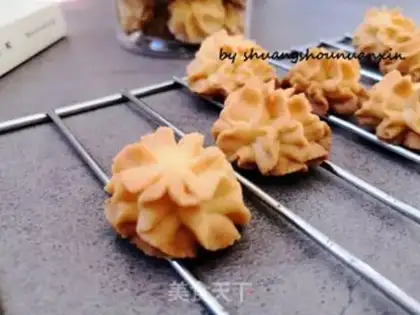 Make Bronco cookies step 9