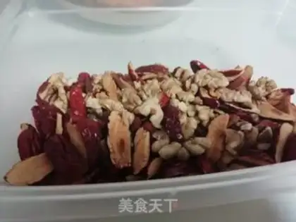 Make walnut sesame cake step 2