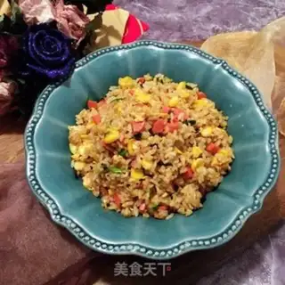 Make Curry ham and sausage fried rice step 9