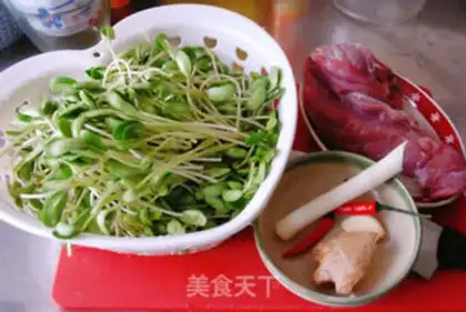 Make Black bean sprouts step 0
