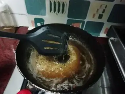 Make walnut sesame cake step 4