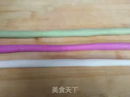 Make Colored guacamole step 3