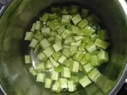 Make Ducks burn bitter melons step 2