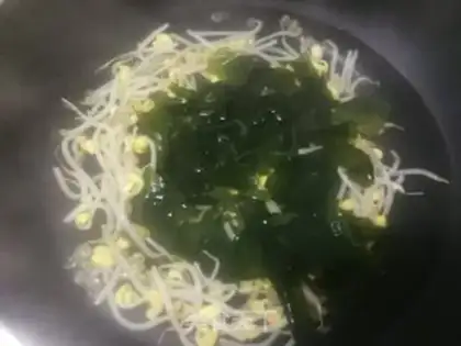 Make Belt sprouts of tofu soup step 5