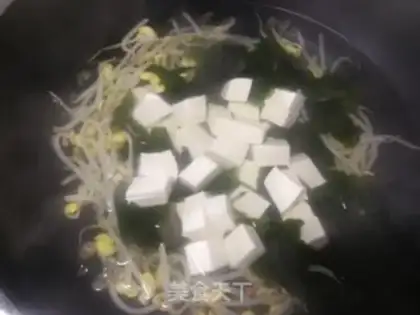 Make Belt sprouts of tofu soup step 6