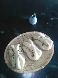 Make Onion rolls step 5