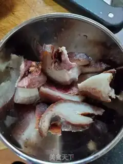 Make Corn carrots and pig hoofs step 1