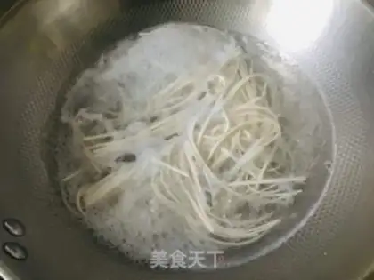 Make Beef noodles step 2