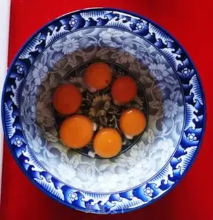 Make Eggs step 0