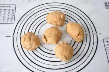 Make Coffee walnuts step 3