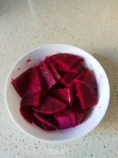 Make Red core Dragonfruit bread step 1