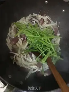 Make The apricot mushrooms are fried with meat step 6