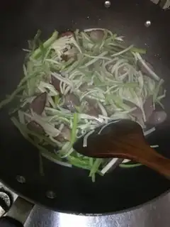 Make The apricot mushrooms are fried with meat step 7