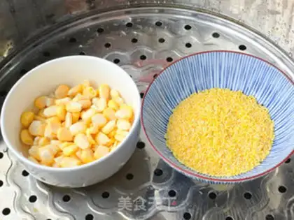 Make Homemade fragrance corn juice step 2