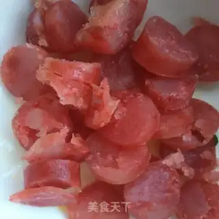 Make Garlic sausage fried rice step 2